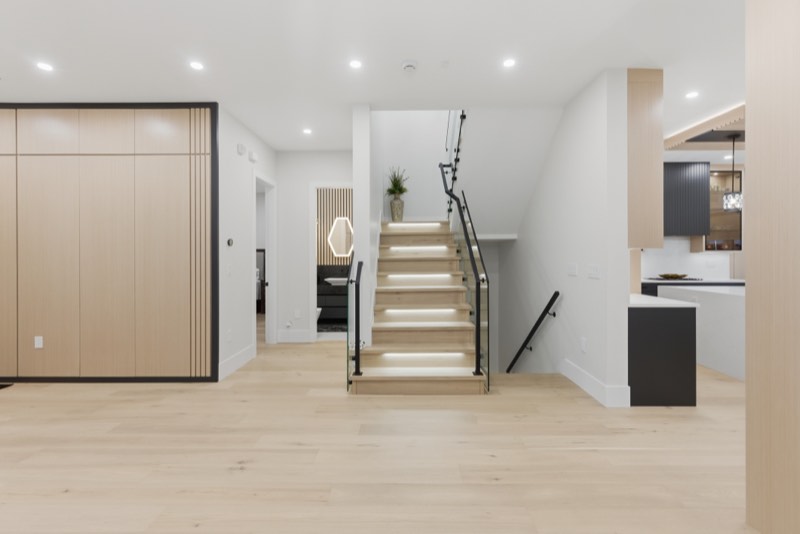 West End New Westminster — photo 15