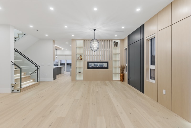 West End New Westminster — photo 17