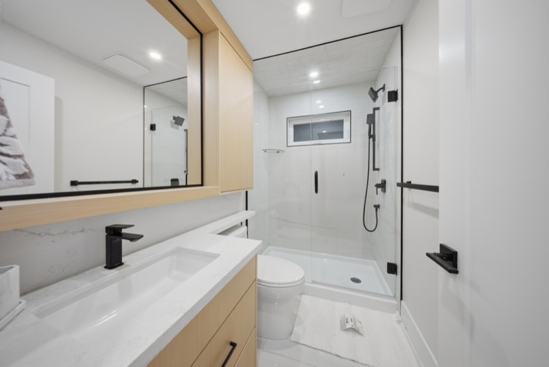 West End New Westminster — photo 21